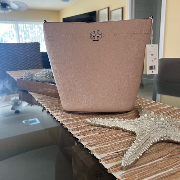 Tory Burch Handbags - Tory Burch Blush Pink Shoulder Bag